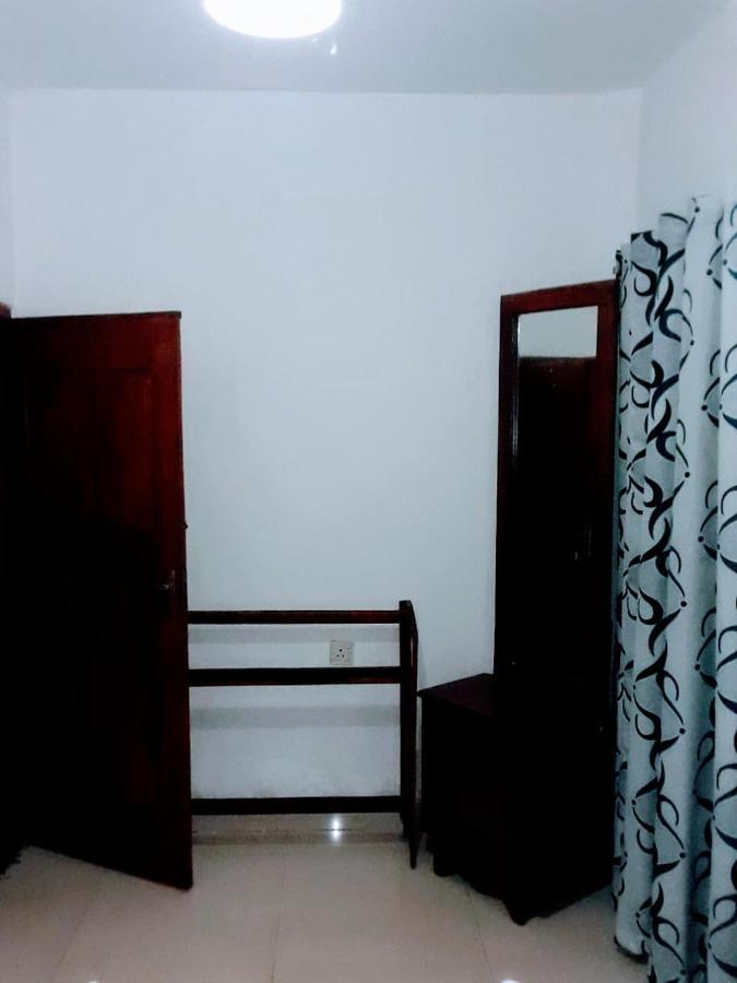 Black And White Kandy Guest House 02 Deiyannewela Dış mekan fotoğraf